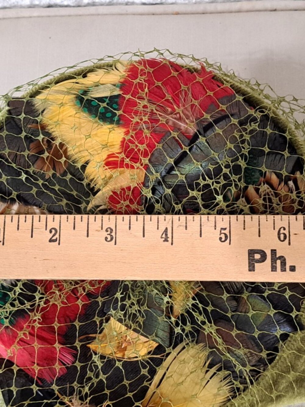 Vintage Pillbox Hat Green Pheasant Feather Multicolor Netting Retro Womens OS - Picture 10 of 11